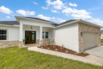 940 Mangrove Rd in Venice, FL - Building Photo - Building Photo