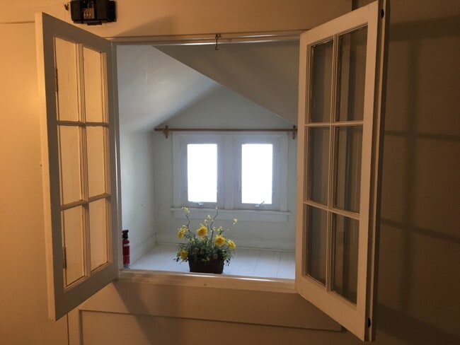 717 N Emerson St, Unit 3rd fl apt in Denver, CO - Building Photo - Building Photo