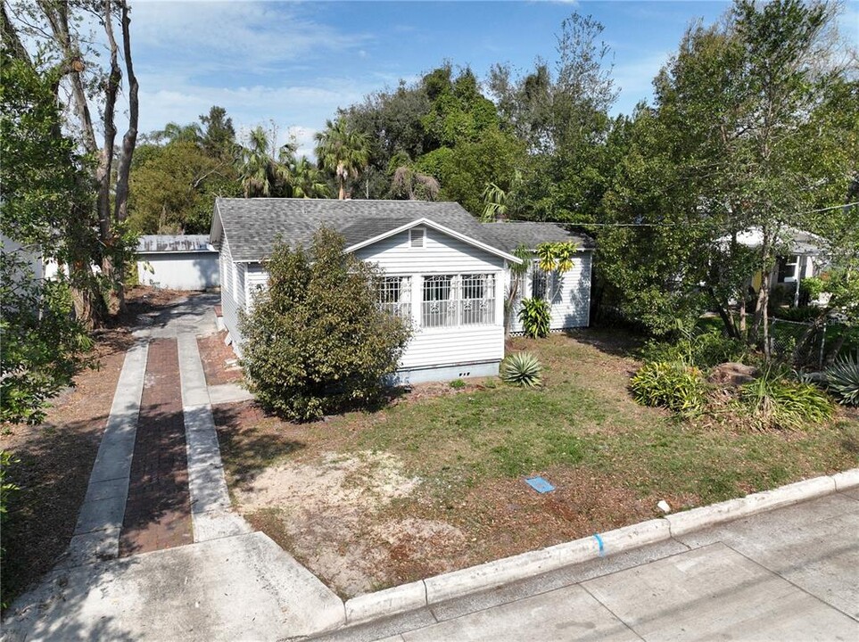 317 W Lambright St in Tampa, FL - Building Photo