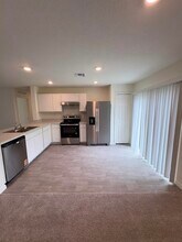 1617 Tibbets St SE in Palm Bay, FL - Foto de edificio - Building Photo