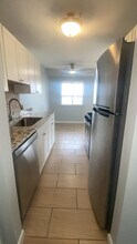 45240 Keding St, Unit Unit# 301 in Utica, MI - Building Photo - Building Photo
