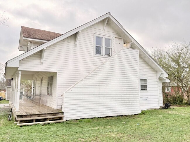 502 Oak Dr in Manchester, TN - Building Photo - Building Photo