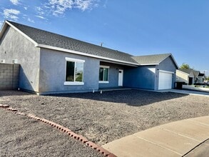 860 S Flagstone Wy in Safford, AZ - Building Photo - Building Photo
