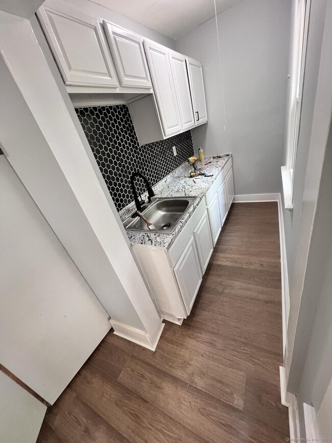 property at 375 Shelton Ave