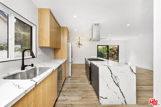 5627 Agnes Ave in Los Angeles, CA - Building Photo - Building Photo