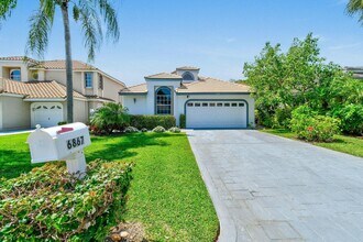 6867 Briarlake Cir in West Palm Beach, FL - Building Photo - Building Photo