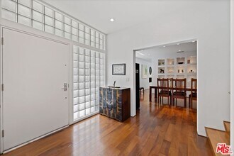 4255 St Clair Ave in Los Angeles, CA - Building Photo - Building Photo