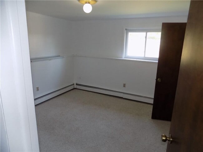 7 Summit Ridge Rd in Newburgh, NY - Building Photo - Building Photo