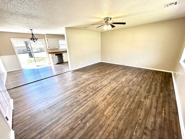 208 Lone Elm Dr in Carl Junction, MO - Building Photo - Building Photo