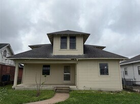 931 9th Ave in Port Arthur, TX - Building Photo