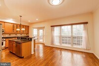 13638 Cedar Run Ln, Unit 32-150 in Herndon, VA - Building Photo - Building Photo