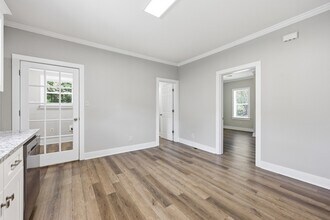 546 Baltimore Dr in Cramerton, NC - Building Photo - Building Photo