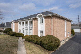 5146 Regency Dr Apartments