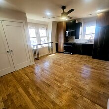 333 S 21st St, Unit 4 in Philadelphia, PA - Building Photo - Building Photo