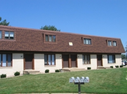 21 Flora Way in Normal, IL - Building Photo