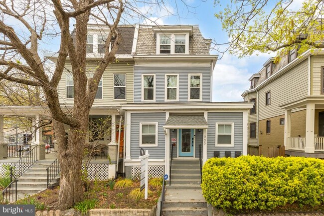 909 Webster St NW in Washington, DC - Building Photo - Building Photo