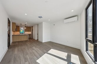 325 Manville Rd in Pleasantville, NY - Building Photo - Building Photo