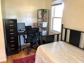 222 Buena Vista Ave, Unit Lower in Ann Arbor, MI - Foto de edificio - Building Photo