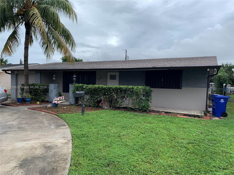 27XX Utopia Dr in Miramar, FL - Building Photo