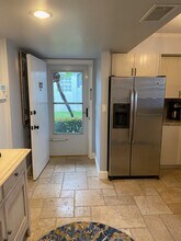 53 High Point Cir W, Unit 112 in Naples, FL - Building Photo - Building Photo