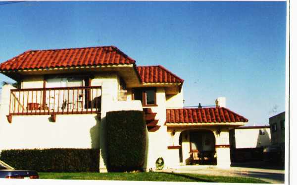 16822 Sims St in Huntington Beach, CA - Foto de edificio - Building Photo