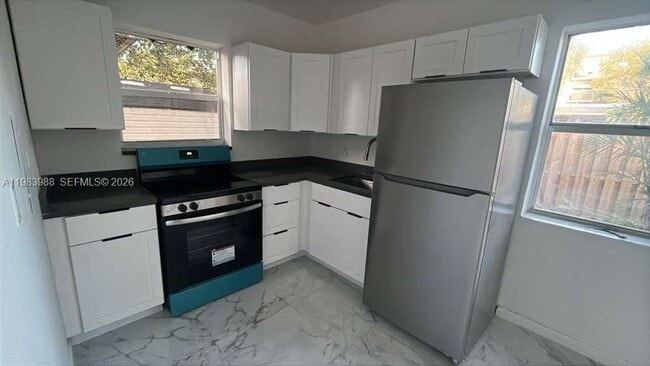 property at 1909 Plunkett St