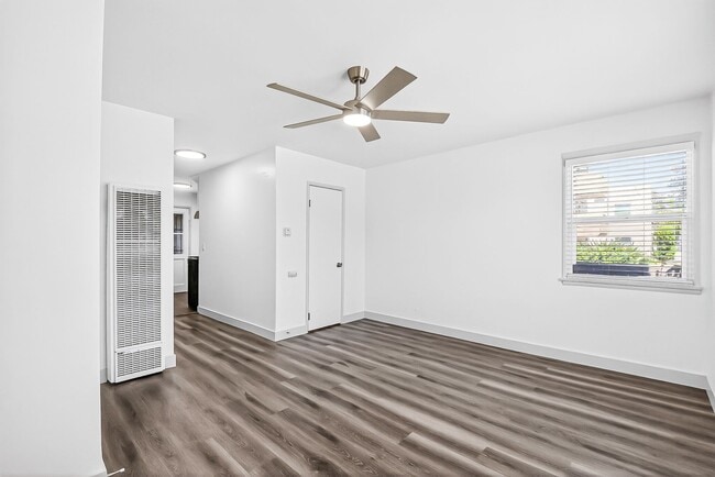 727 Olive Ave, Unit 02