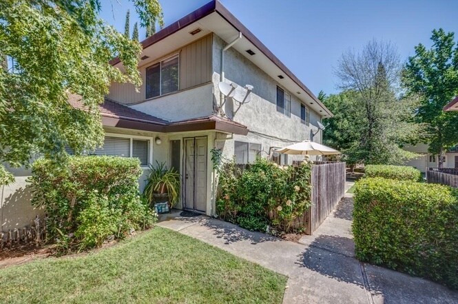4715 Hayford Way in Sacramento, CA - Building Photo