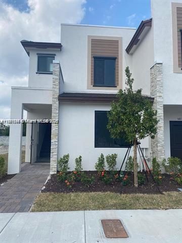 575 NE 208th Terrace in Miami, FL - Building Photo - Building Photo