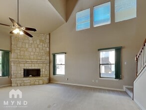 914 Almadin in San Antonio, TX - Building Photo - Building Photo