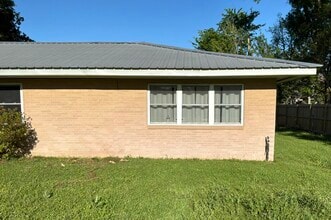 165 S Donmoor Ave in Baton Rouge, LA - Building Photo - Building Photo