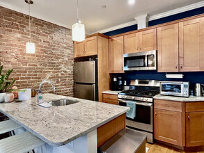 7 Marney St, Unit 1 in Cambridge, MA - Building Photo - Building Photo