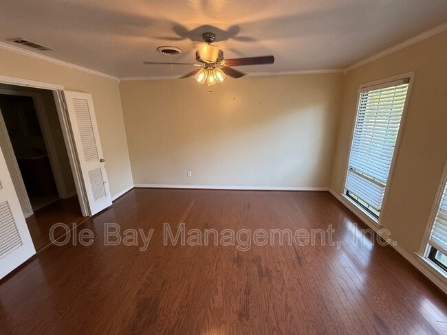 702 Ynestra Dr in Mobile, AL - Building Photo - Building Photo