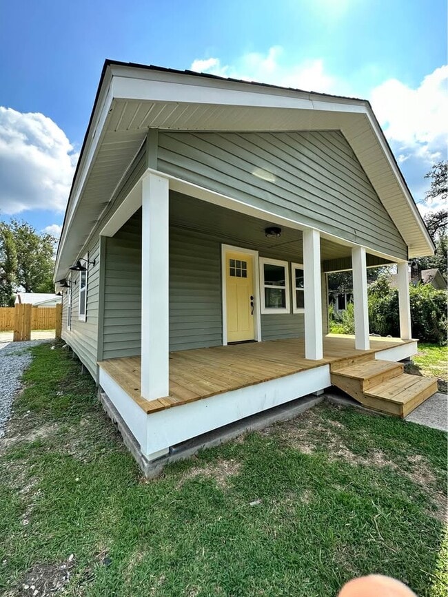 530 S 4th St in Ponchatoula, LA - Building Photo - Building Photo