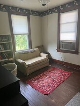 68 W Willow St in Carlisle, PA - Building Photo - Building Photo