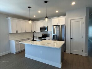 50 Donlon Dr in Rotonda West, FL - Building Photo - Building Photo