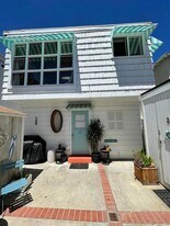303 34th St in Newport Beach, CA - Building Photo