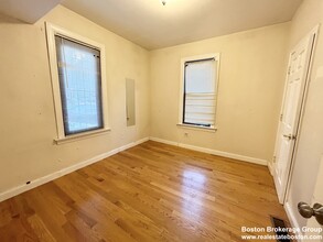 1568 Tremont St, Unit 1 in Boston, MA - Building Photo - Building Photo