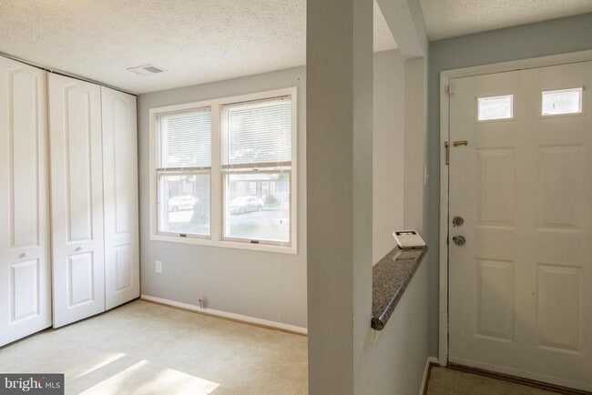 8334 Windfall Rd in Springfield, VA - Building Photo - Building Photo