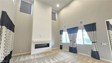 1027 Whitworth Ave in Las Vegas, NV - Building Photo - Building Photo