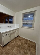 1737 N Sycamore Ave in Los Angeles, CA - Building Photo - Building Photo