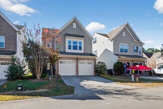 2059 October Dr in Durham, NC - Building Photo - Building Photo