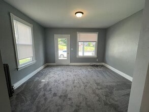 134 N Walnut St in Bath, PA - Building Photo - Building Photo