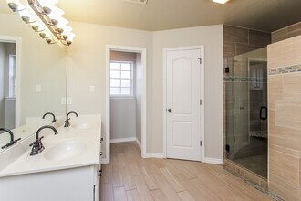 820 N Willow Ave in Broken Arrow, OK - Building Photo - Building Photo