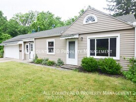 12406 Brookfield Ave