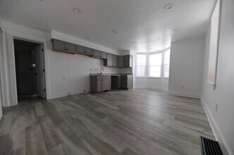218 E 500 N-Unit -Unit 1 in Logan, UT - Foto de edificio - Building Photo