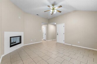 1035 N Ravinia Dr in Dallas, TX - Building Photo - Building Photo