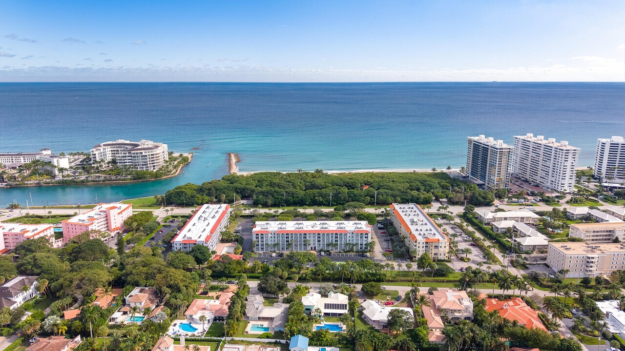 950 Ponce De Leon Rd in Boca Raton, FL - Building Photo