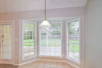 7125 Fair Oaks Ct in Montgomery, AL - Foto de edificio - Building Photo