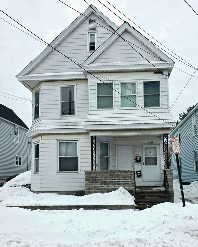 property at 1124-1124 7th Ave